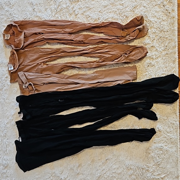 Capezio Accessories Six Pairs Of Blacknude Capezio Dance Tights